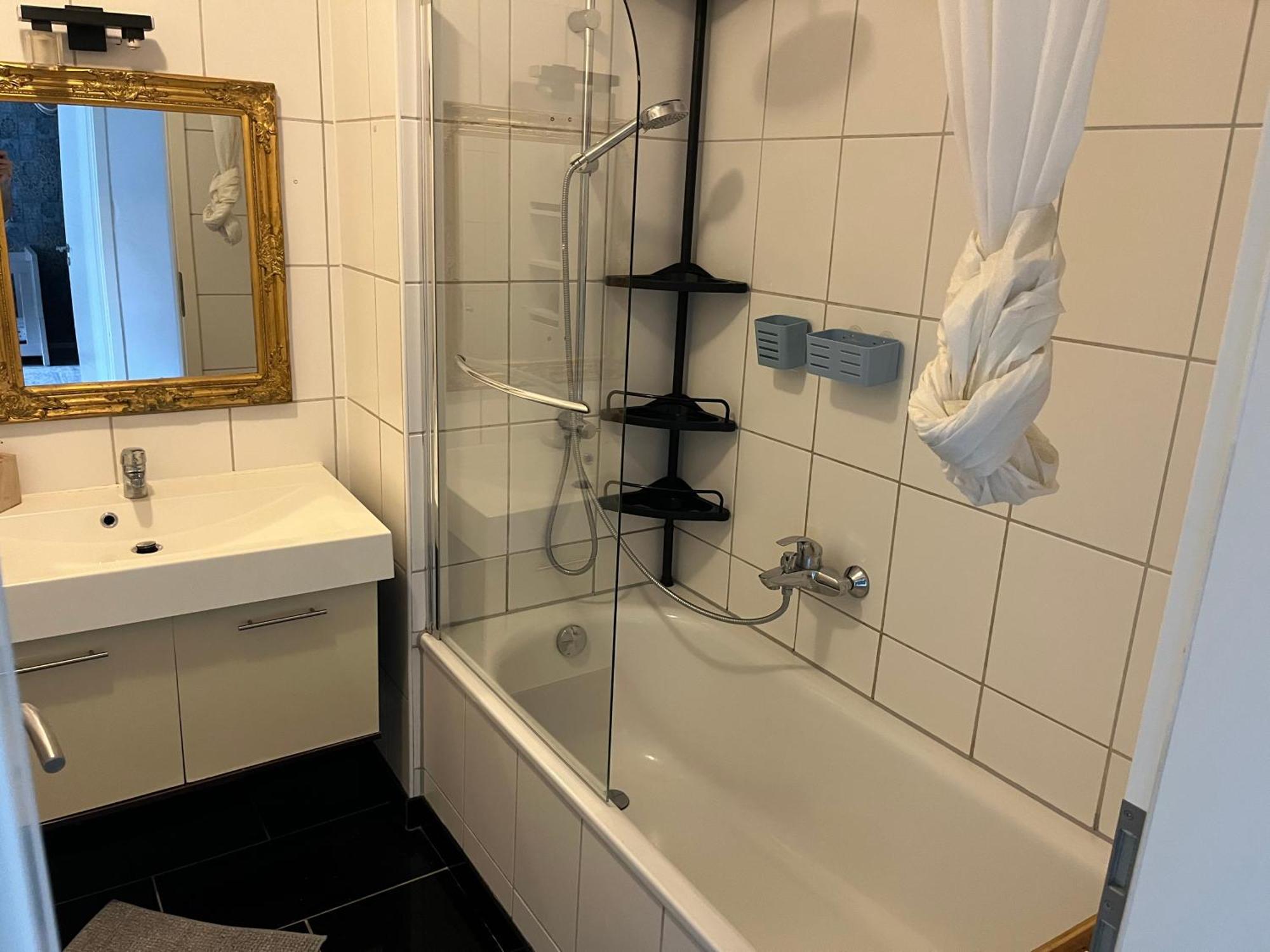 Geraeumige, Moderne 110 Qm Wohnung Naehe Messe Эссен Экстерьер фото